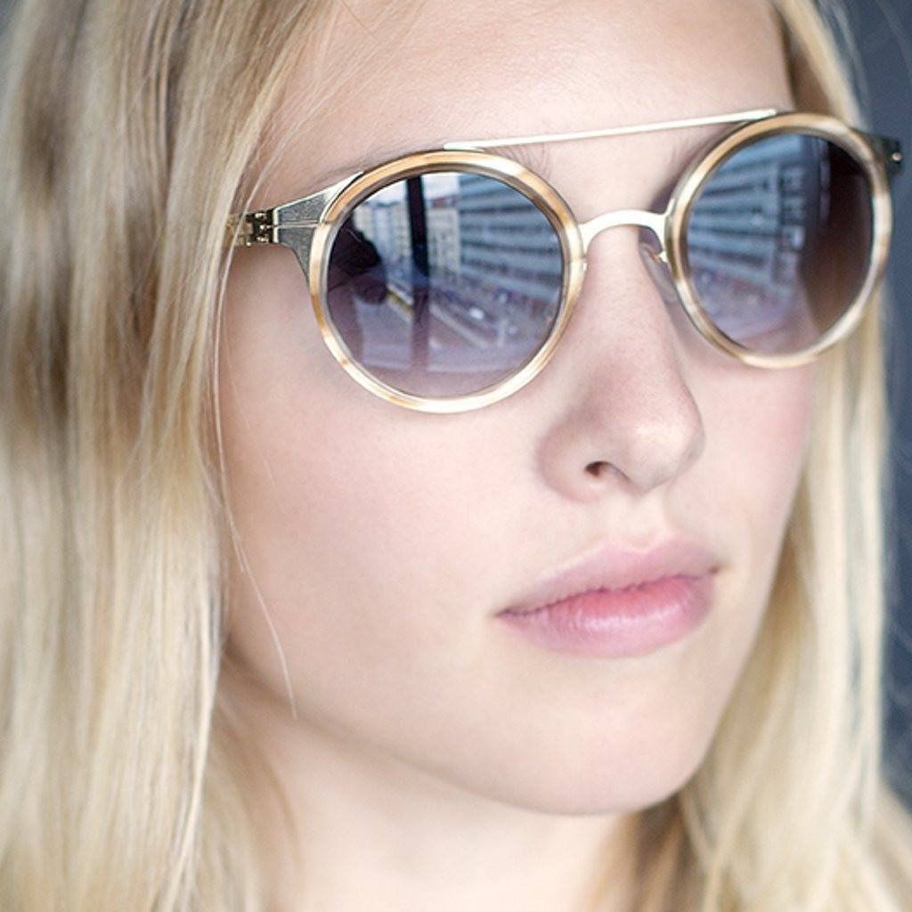 ic! berlin Katharina L-ic! berlin-Sin Chew Optics