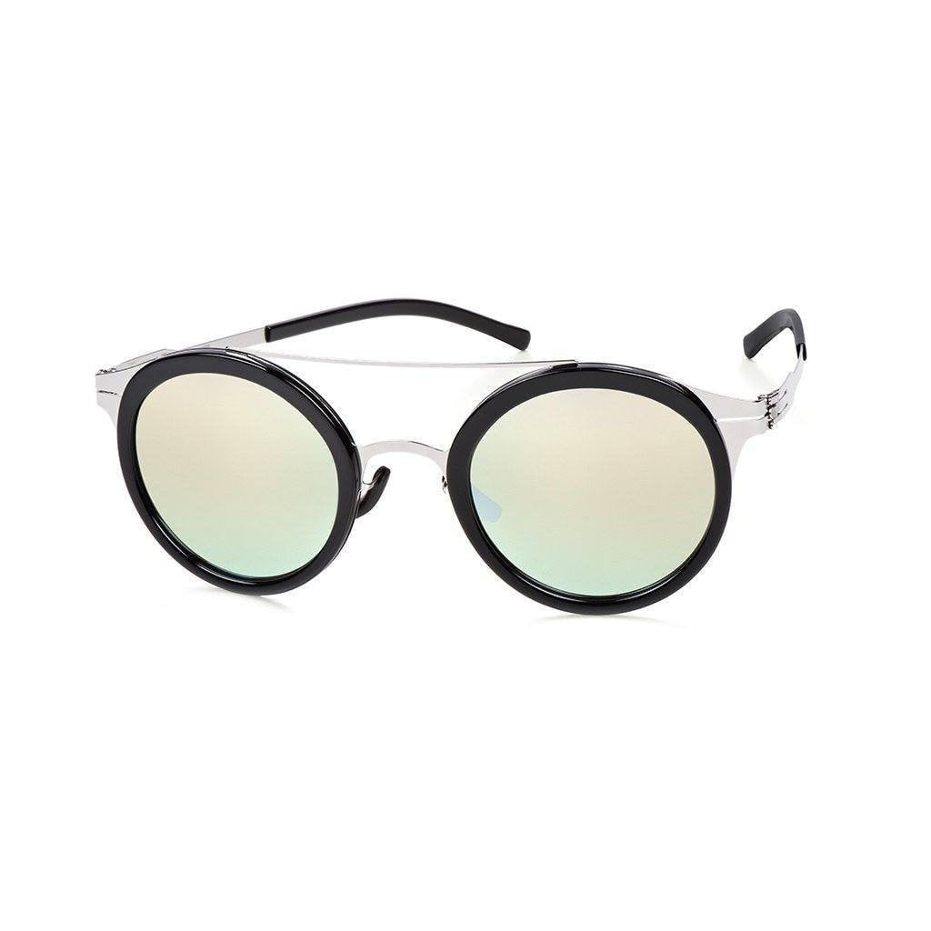 ic! berlin Katharina L-ic! berlin-Sin Chew Optics