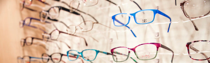 How To Choose The Best Eyeglasses For Your Face Shape And Coloring